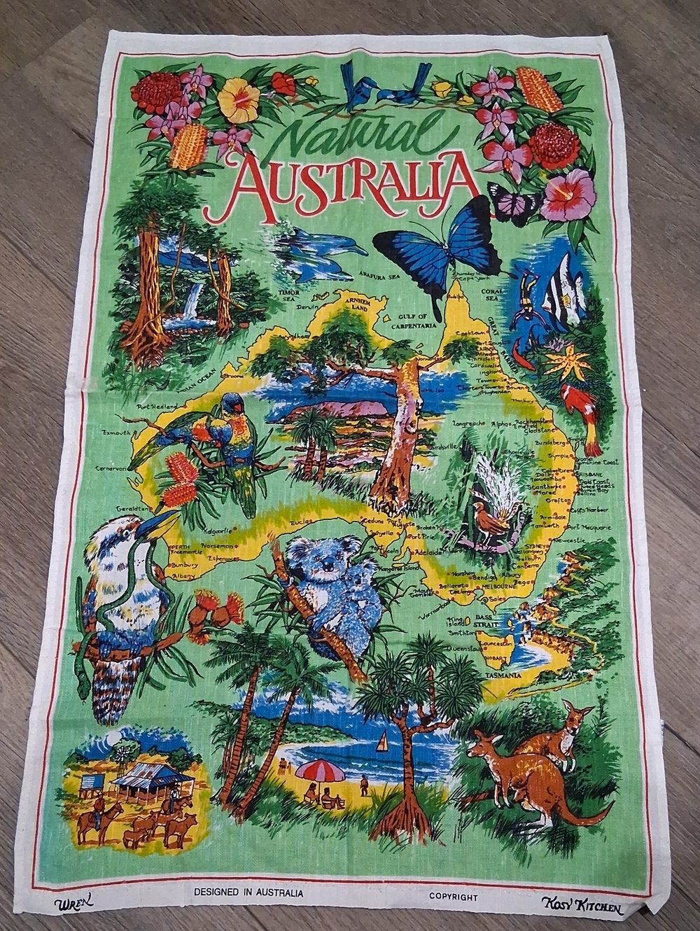 Vintage Wren "Natural Australia" Kosy Kitchen Tea Towel 30" x 18"